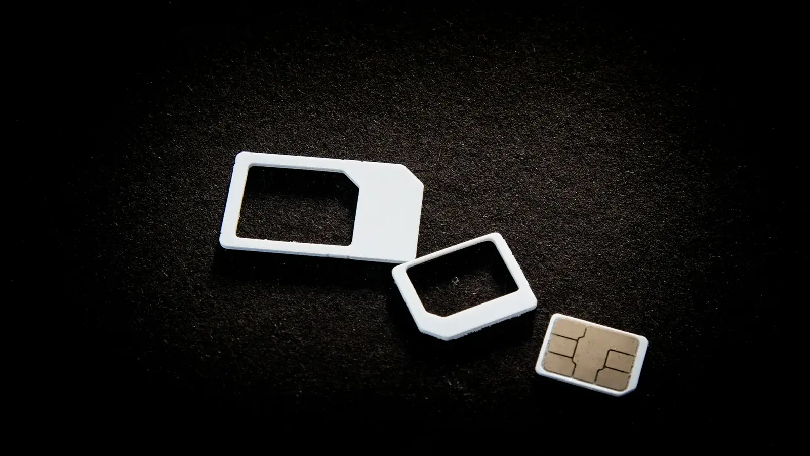 SIM 開通內建 KYC 法遵