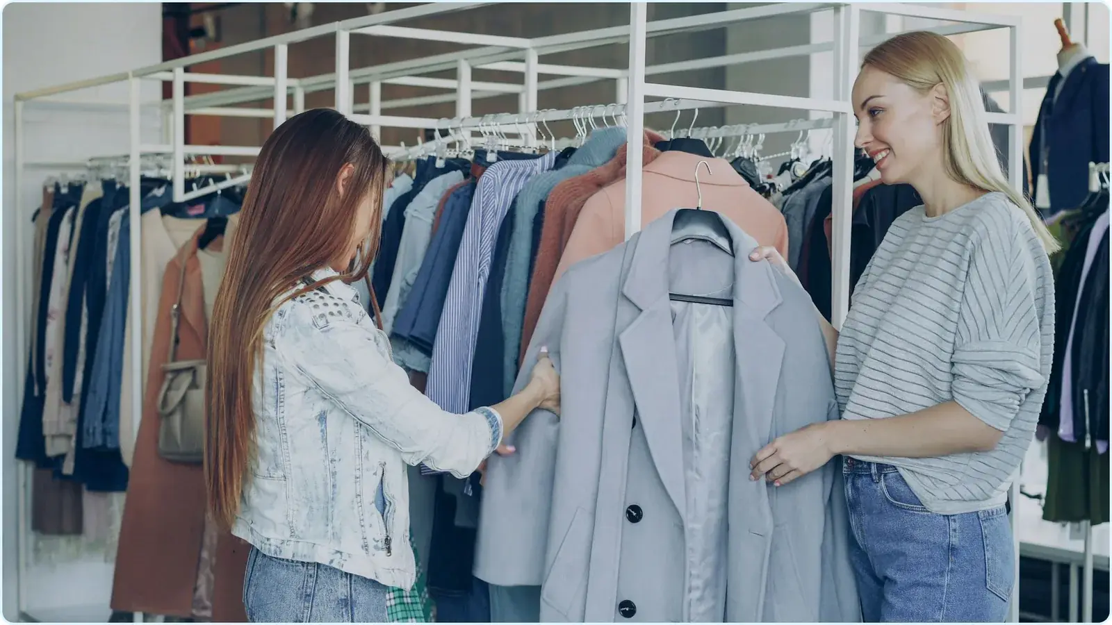 Winning the War Against Showrooming: Turning Browsers into Buyers